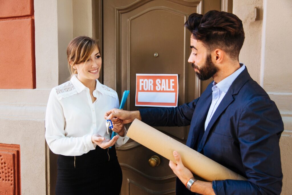 homeowner selling property through For Sale By Owner FSBO transaction