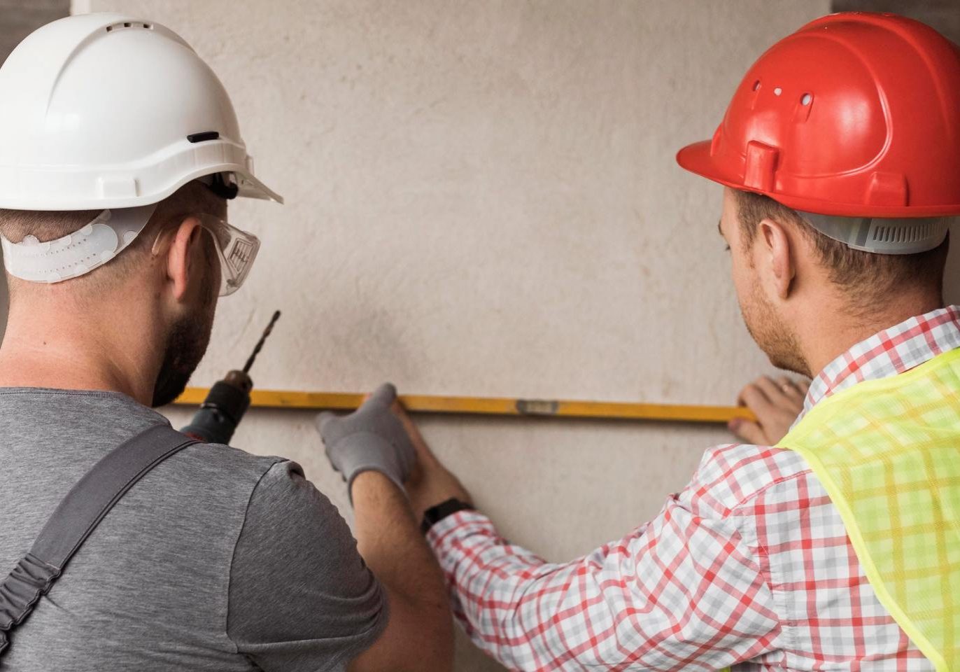 Construction expert inspecting a potential defect in a Nevada home
