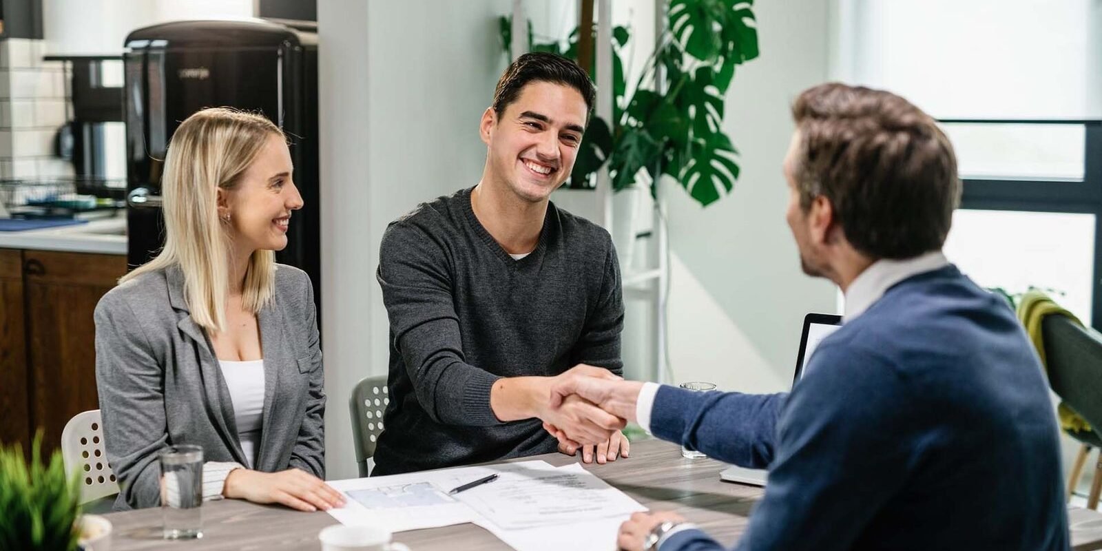 deed-transfer-las-vegas Property deed transfer handled by Las Vegas real estate lawyer