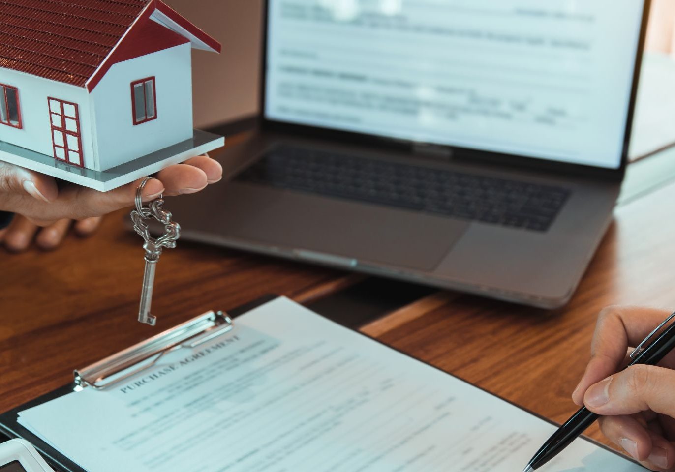 Nevada Seller’s Real Property Disclosure Form being reviewed before a home sale