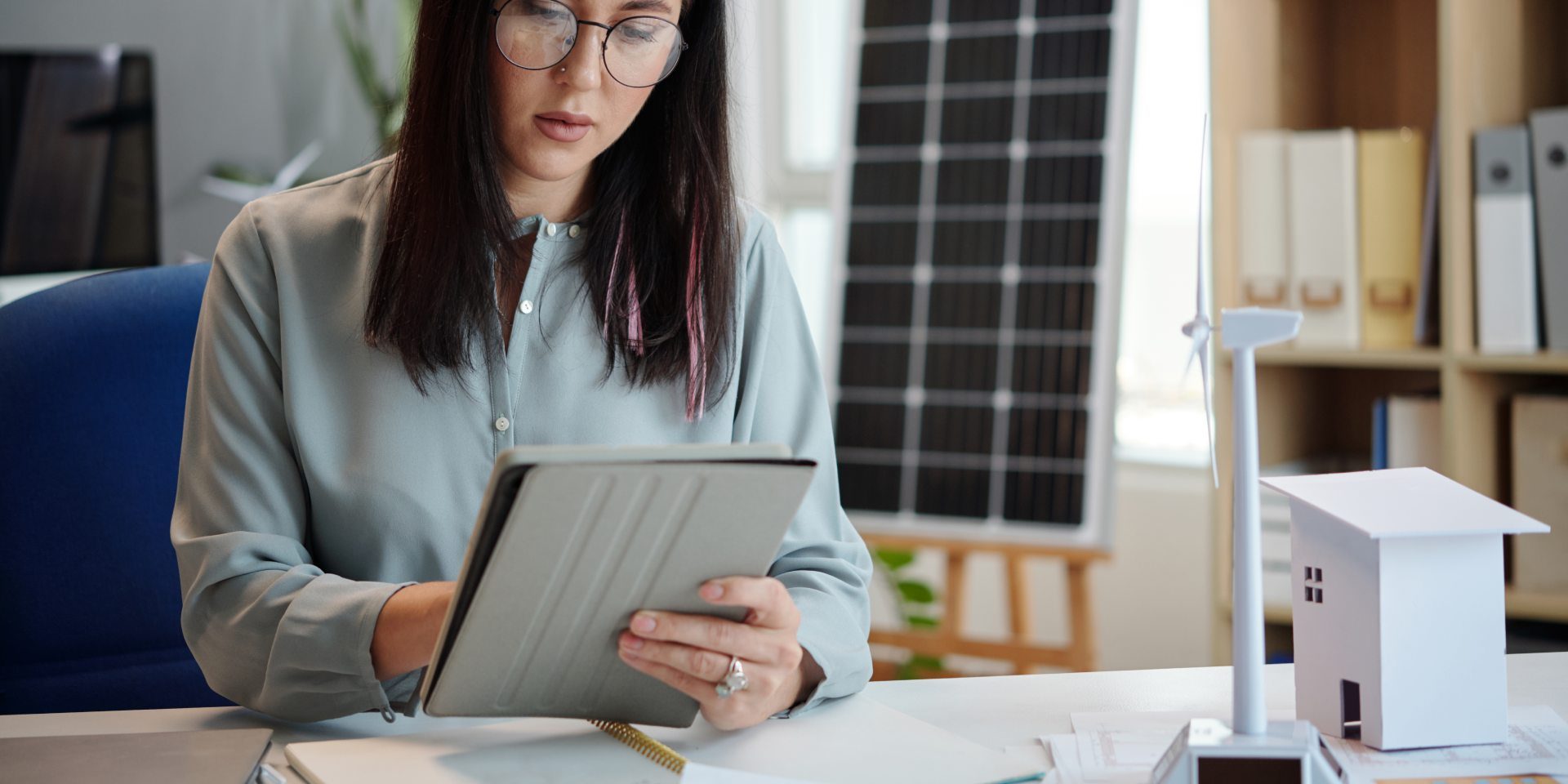 Nevada homeowner reviewing a solar panel lease before selling a property